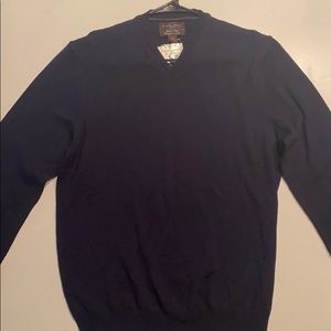 Men’s navy blue sweater. Black Brown Brand. New.